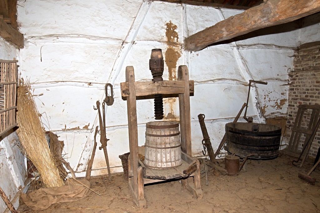 Openluchtmuseum Bokrijk museum belgie hoeve boerderij geit station molen kasteel kerk smidse